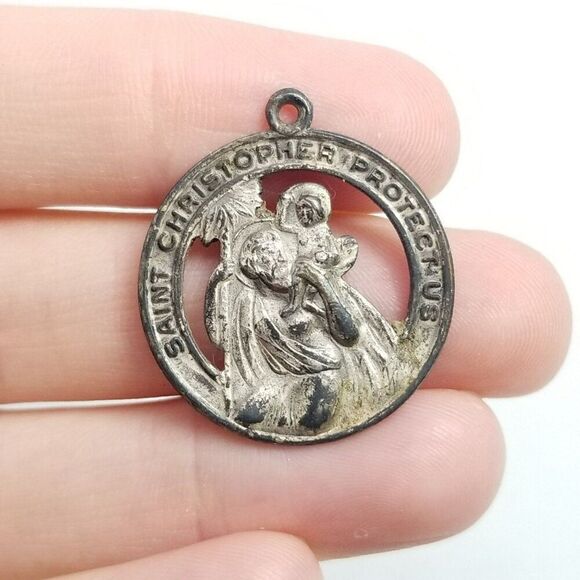 Vintage Saint Christopher Protect Us Medallion Pendant Charm Silver Tone Catholi - Picture 6 of 7